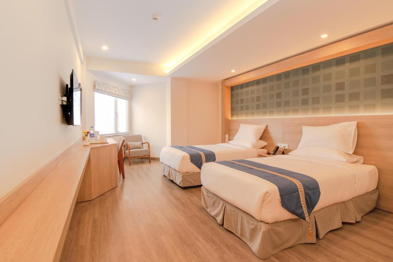 Mila Hotel Kathmandu Bagian luar foto