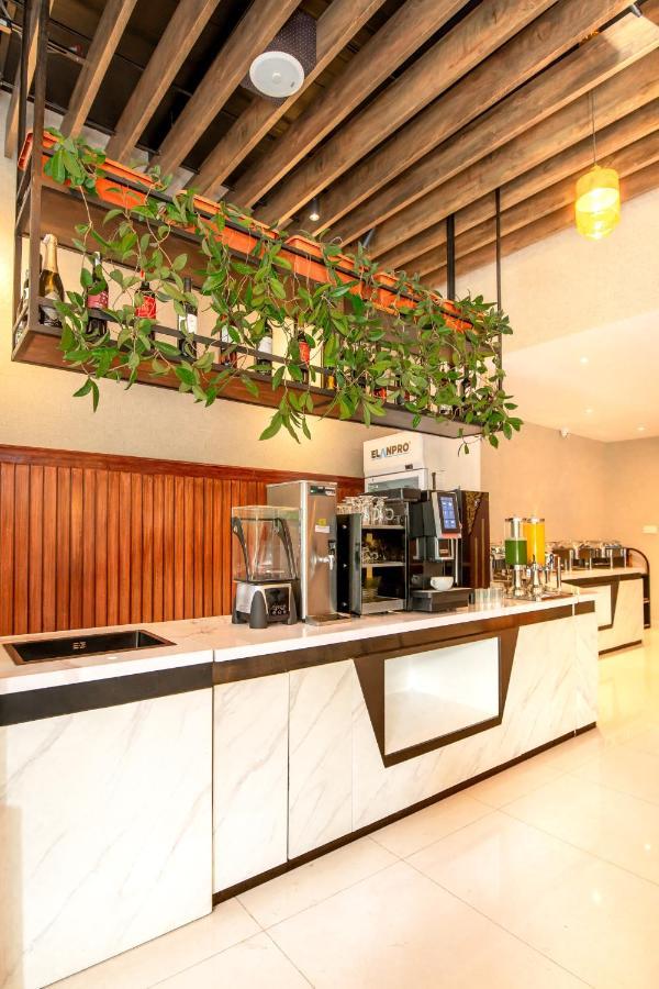 Mila Hotel Kathmandu Bagian luar foto