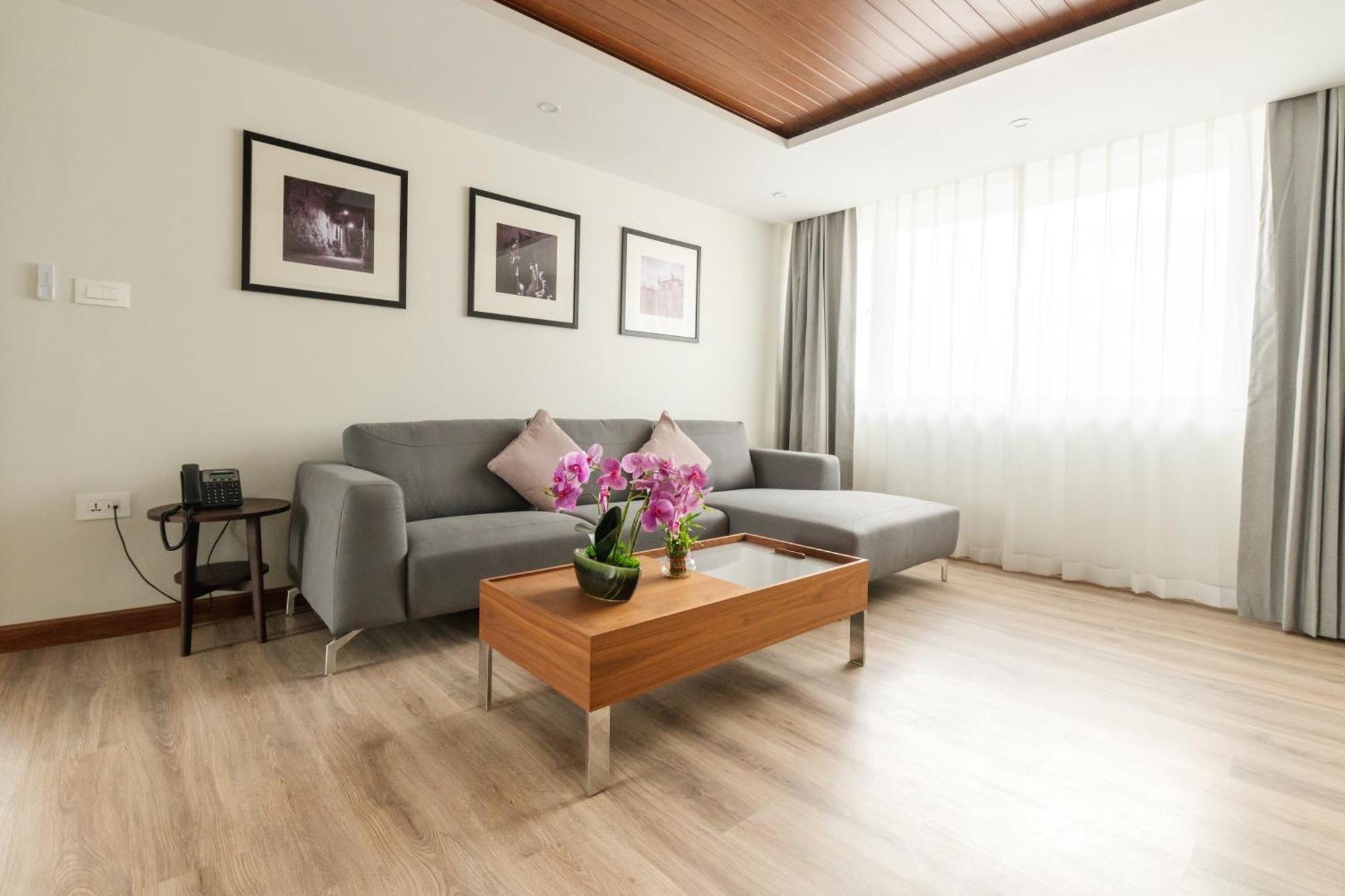 Mila Hotel Kathmandu Bagian luar foto
